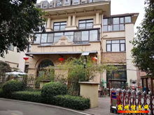 天鹅湾双拼豪华别墅前后大院自动门