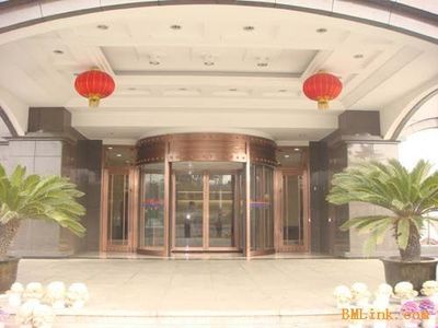 {供应豪华智能两翼旋转门-铜系列指导价}_今日供应豪华智能两翼旋转门-铜系列价格_供应豪华智能两翼旋转门-铜系列价格(图)-南京菲勒自动门