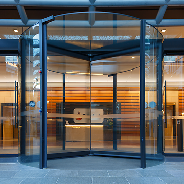 多玛 KTV-ATRIUM PLUS 超大型全玻璃旋转门